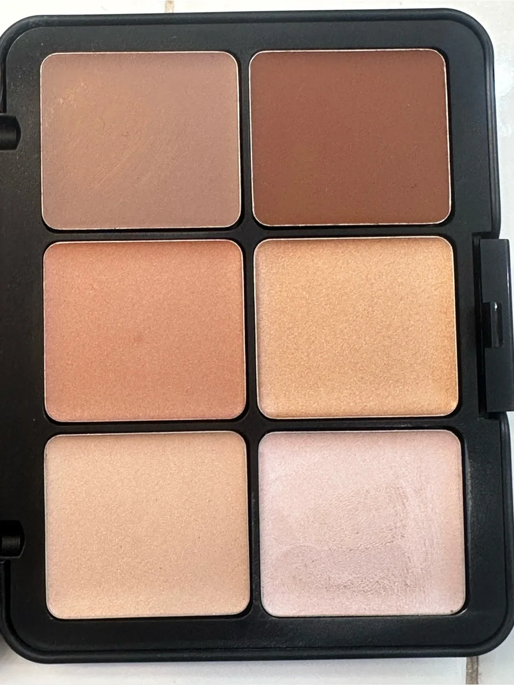 Makeup Forever Cream Concealer & Highlight Palette —